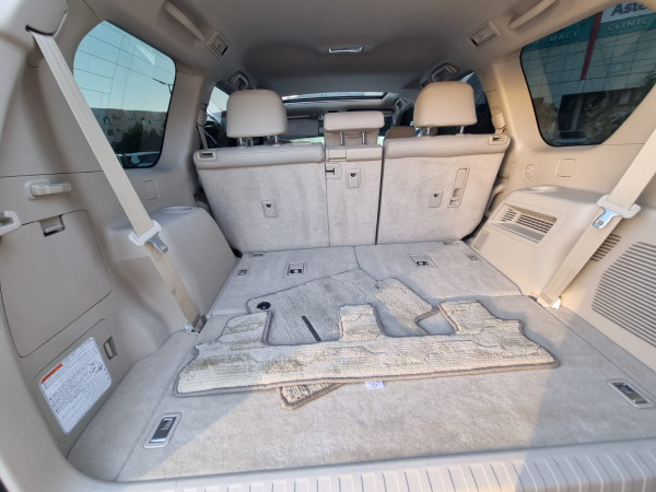 Toyota LAND CRUISER PRADO 2018  White LHD Gasoline AT SUV 4WD view 6