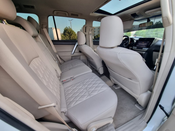 Toyota LAND CRUISER PRADO 2018  White LHD Gasoline AT SUV 4WD view 15