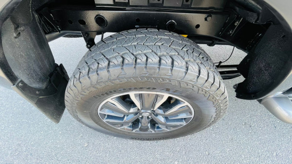 Nissan Navara 2017/3 Black RHD Diesel AT Pickup 4WD view 5