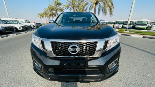 Nissan Navara 2017/3 Black RHD Diesel AT Pickup 4WD view 13