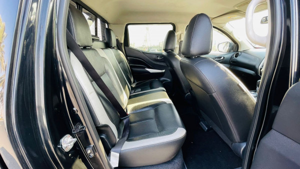 Nissan Navara 2017/3 Black RHD Diesel AT Pickup 4WD view 16