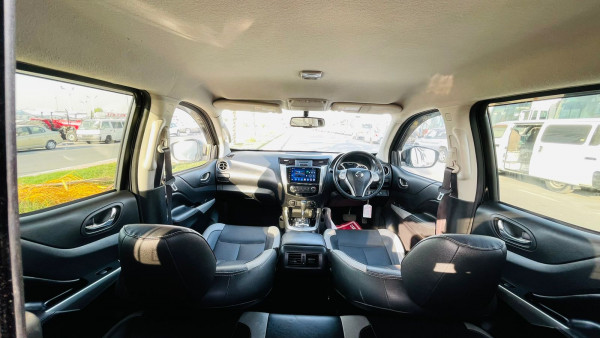 Nissan Navara 2017/3 Black RHD Diesel AT Pickup 4WD view 31