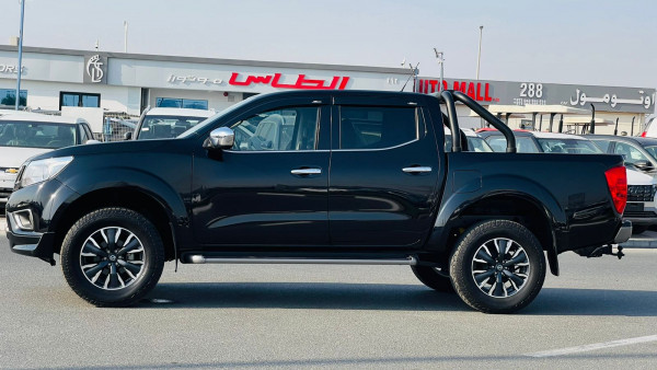 Nissan Navara 2017/3 Black RHD Diesel AT Pickup 4WD view 34