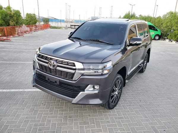 Toyota Land Cruiser 2011  Grey LHD Gasoline AT SUV 4WD
