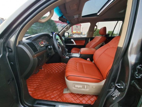 Toyota Land Cruiser 2011  Grey LHD Gasoline AT SUV 4WD view 10