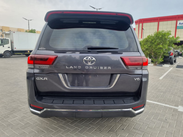 Toyota Land Cruiser 2009  Grey LHD Gasoline AT SUV 4WD view 11