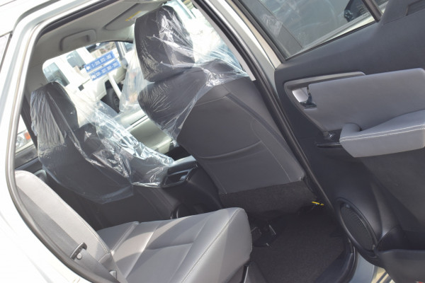 Toyota Fortuner 2020  Silver RHD Diesel AT SUV 4WD view 4