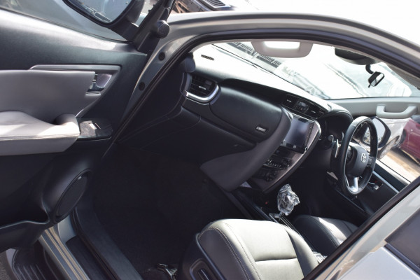 Toyota Fortuner 2020  Silver RHD Diesel AT SUV 4WD view 5