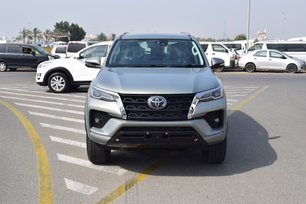 Toyota Fortuner 2020  Silver RHD Diesel AT SUV 4WD view 20