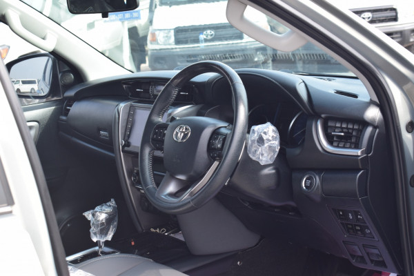 Toyota Fortuner 2020  Silver RHD Diesel AT SUV 4WD view 22
