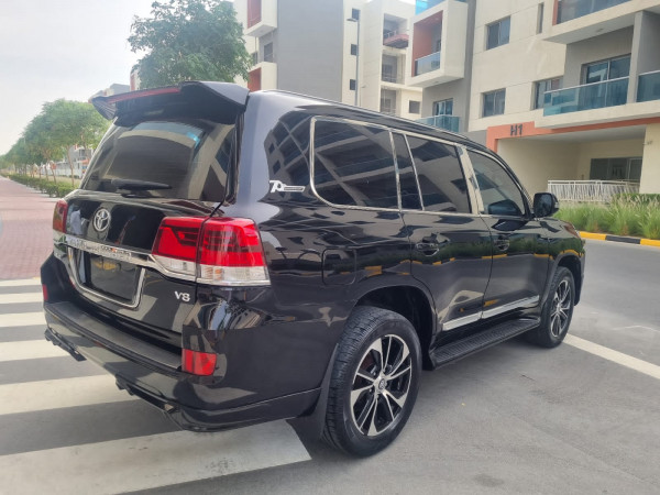 Toyota Land Cruiser 2011  Black LHD Diesel AT SUV 4WD view 10