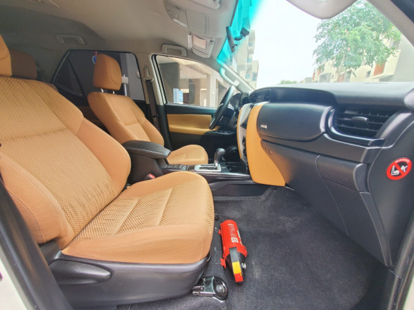 Toyota Fortuner 2020  White LHD Petrol AT SUV 4WD view 6