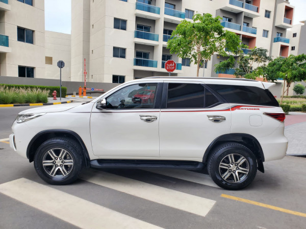 Toyota Fortuner 2020  White LHD Petrol AT SUV 4WD view 9