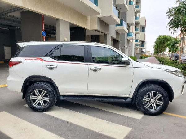 Toyota Fortuner 2020  White LHD Petrol AT SUV 4WD view 11