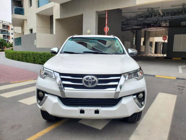 Toyota Fortuner 2020  White LHD Petrol AT SUV 4WD view 14