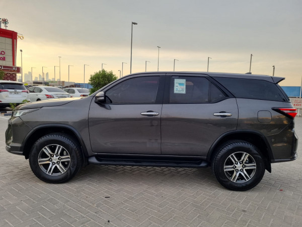 Toyota Fortuner 2019  Grey LHD Gasoline AT SUV 4WD view 9