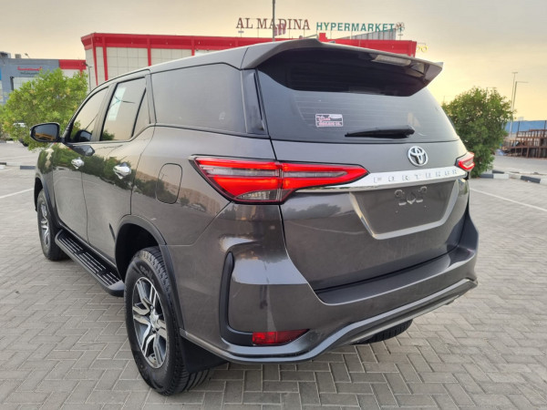 Toyota Fortuner 2019  Grey LHD Gasoline AT SUV 4WD view 10