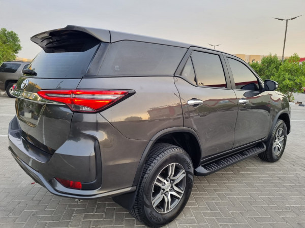 Toyota Fortuner 2019  Grey LHD Gasoline AT SUV 4WD view 12