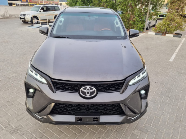 Toyota Fortuner 2019  Grey LHD Gasoline AT SUV 4WD view 14
