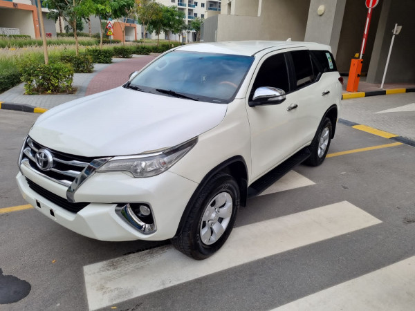 Toyota Fortuner 2016  White LHD Gasoline AT SUV 4WD