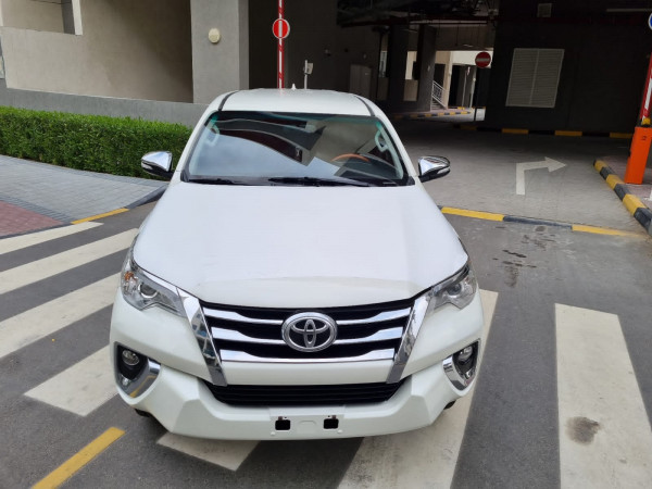 Toyota Fortuner 2016  White LHD Gasoline AT SUV 4WD view 13