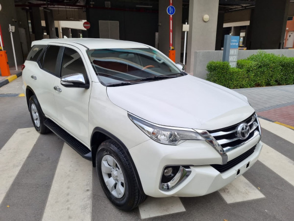 Toyota Fortuner 2016  White LHD Gasoline AT SUV 4WD view 15