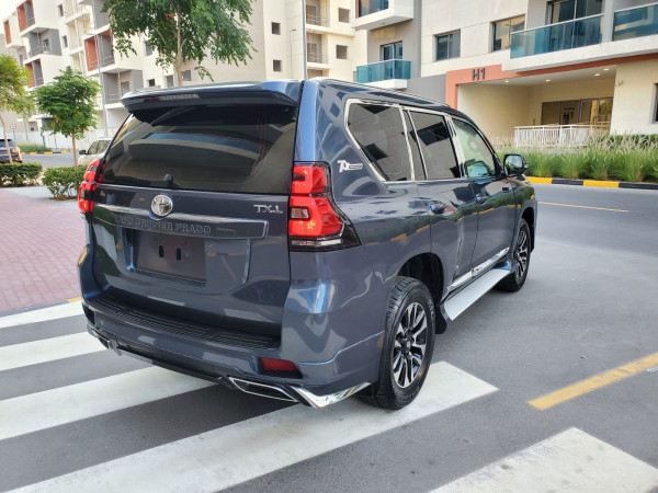 Toyota LAND CRUISER PRADO 2014  Grey LHD Gasoline AT SUV 4WD view 14