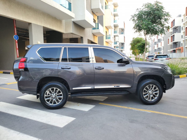 Toyota LAND CRUISER PRADO 2010/ Grey LHD Gasoline AT SUV 4WD view 11