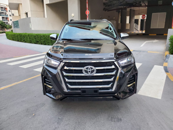Toyota Hilux 2018  Black LHD Gasoline AT Pickup 4WD