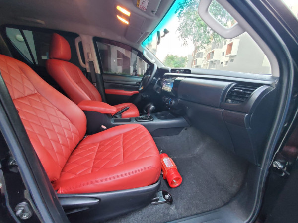 Toyota Hilux 2018  Black LHD Gasoline AT Pickup 4WD view 4