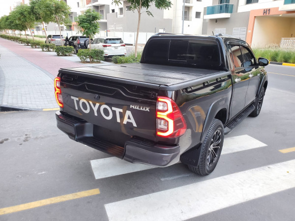 Toyota Hilux 2018  Black LHD Gasoline AT Pickup 4WD view 14