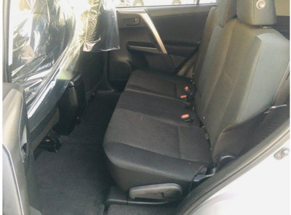 Toyota RAV 4 2018  Silver LHD Gasoline AT SUV 2WD