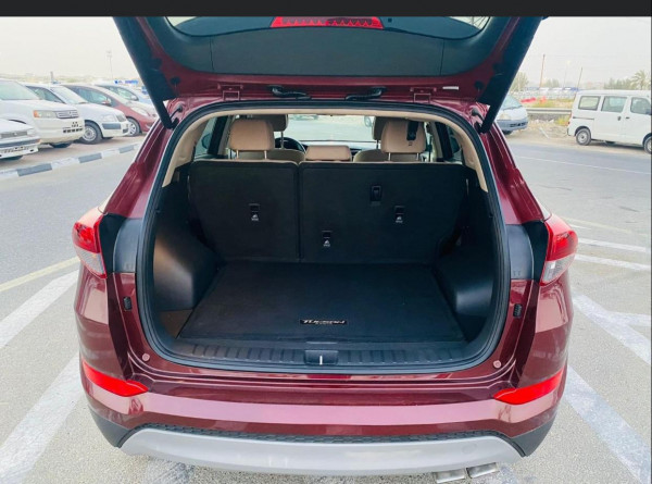 Hyundai Tucson 2017  Red LHD Gasoline AT SUV Other view 10