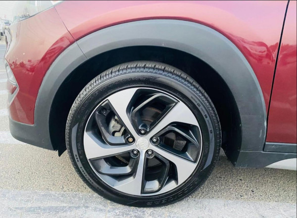 Hyundai Tucson 2017  Red LHD Gasoline AT SUV Other view 13
