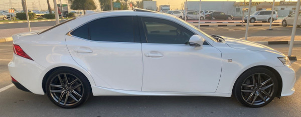 Lexus IS 200 2016  White LHD Gasoline AT Sedan 2WD view 4