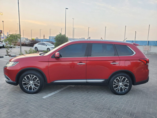Mitsubishi Outlander 2016/ Red LHD Petrol AT SUV 4WD view 9