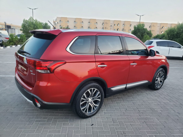 Mitsubishi Outlander 2016/ Red LHD Petrol AT SUV 4WD view 10