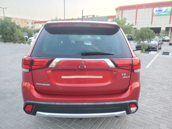 Mitsubishi Outlander 2016/ Red LHD Petrol AT SUV 4WD view 11