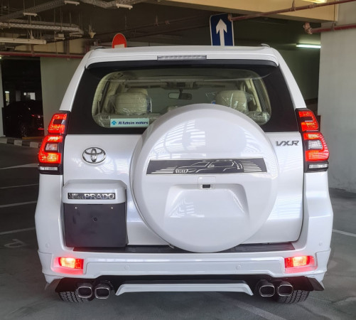 Toyota Prado 2020/ White LHD Petrol AT SUV 4WD view 4