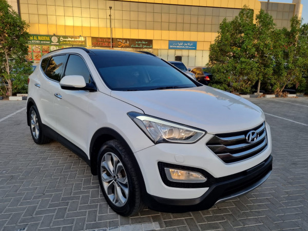 Hyundai Santa Fe 2015/ White LHD Gasoline AT SUV 4WD view 17