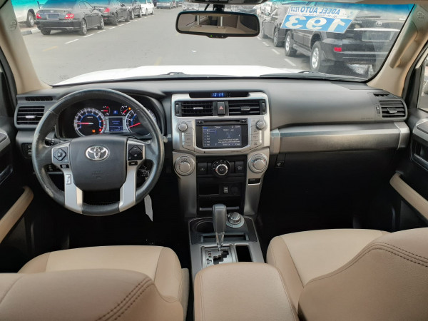 Toyota 4-Runner 2016/ White LHD Petrol AT SUV 4WD view 2