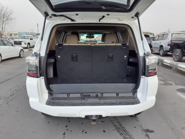 Toyota 4-Runner 2016/ White LHD Petrol AT SUV 4WD view 11