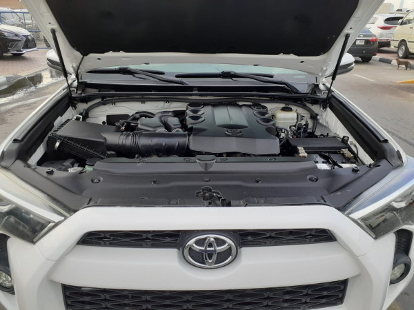 Toyota 4-Runner 2016/ White LHD Petrol AT SUV 4WD view 14