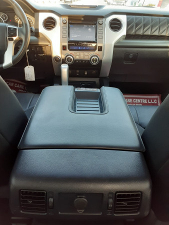 Toyota Tundra 2017/ Black LHD Diesel AT Pickup 4WD