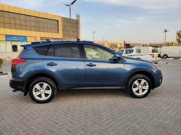 Toyota RAV 4 2014/ Navy Blue LHD Gasoline AT SUV 4WD view 10