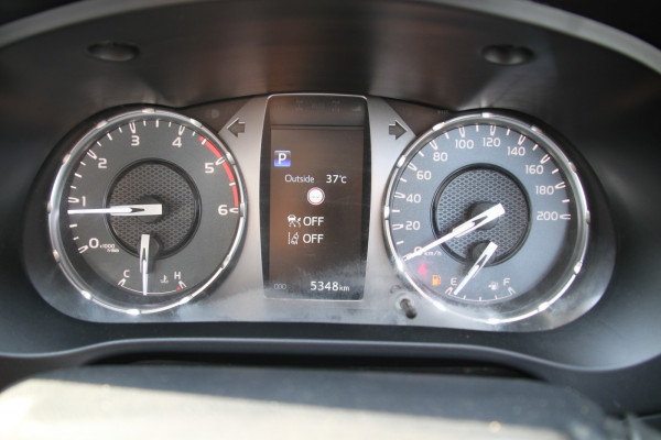 Toyota Hilux 2021  Grey RHD Diesel AT Pickup 4WD view 8
