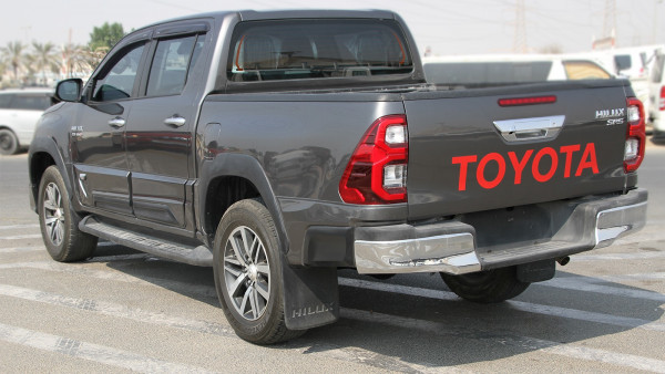 Toyota Hilux 2021  Grey RHD Diesel AT Pickup 4WD view 9