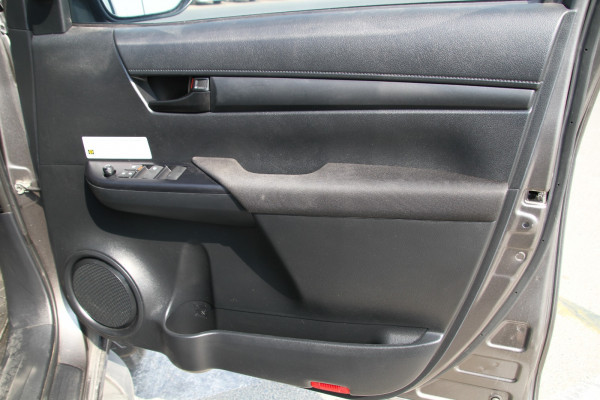 Toyota Hilux 2021  Grey RHD Diesel AT Pickup 4WD view 16