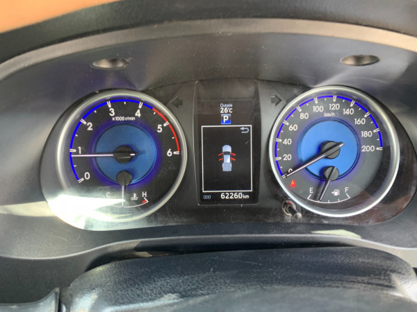Toyota Hilux 2017  White RHD Diesel AT Pickup 4WD view 13