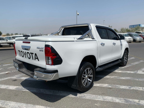Toyota Hilux 2017  White RHD Diesel AT Pickup 4WD view 15